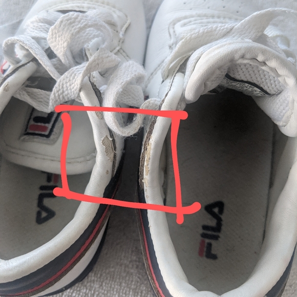 Little Boys Fila Sneakers - Picture 6 of 6